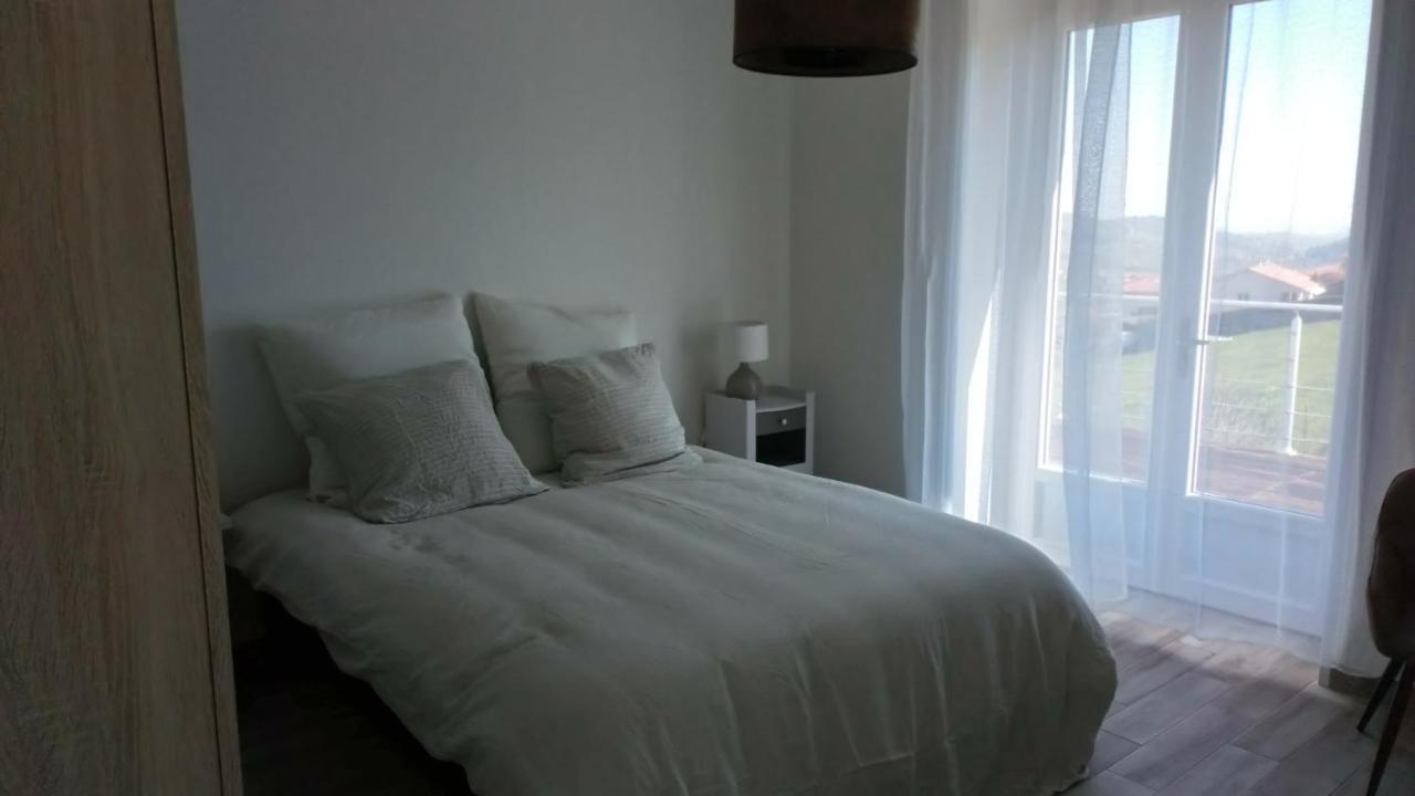 Detour En Beaujolais Bed & Breakfast Les Ardillats Екстериор снимка